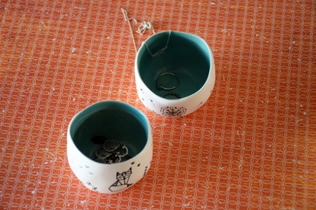 relooking-pot-ceramique-peinture-feutres-posca-noir-diy (1)